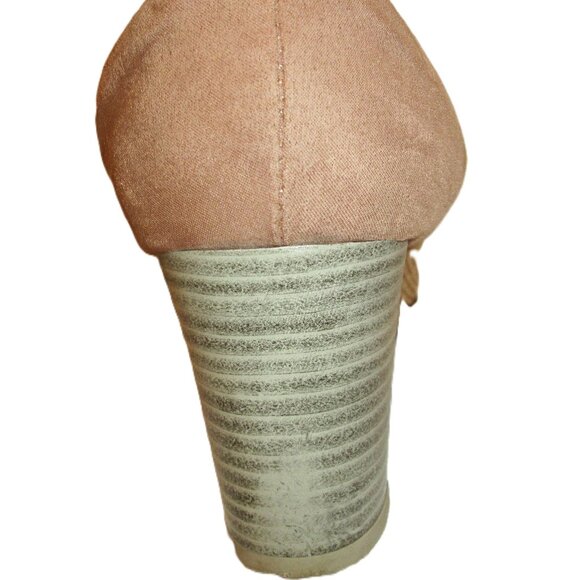 Ateliers shoes made in Italy light tan breathable tiny weave with suade backs. - Picture 10 of 10